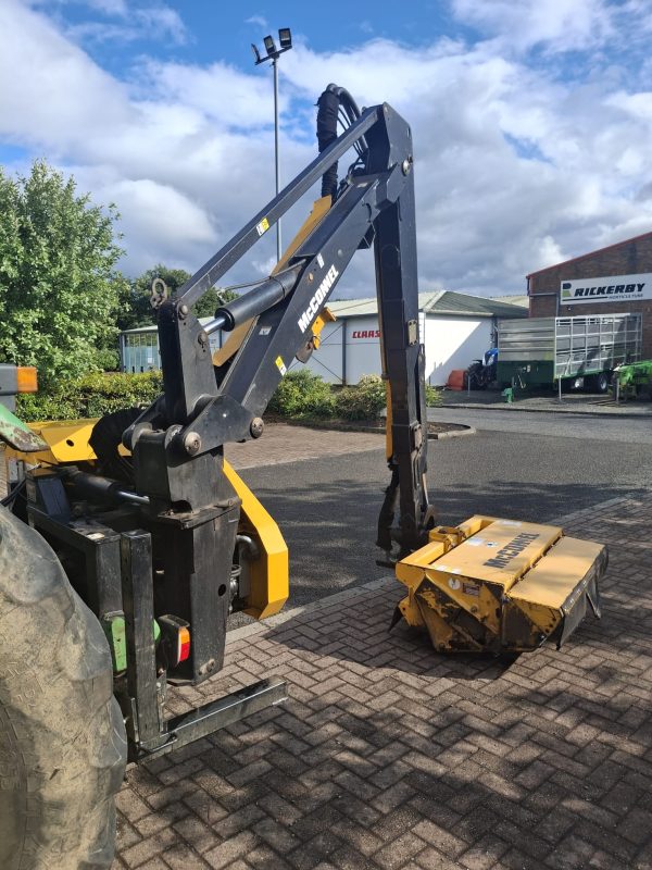 2017 McConnel 6565T - Image 5