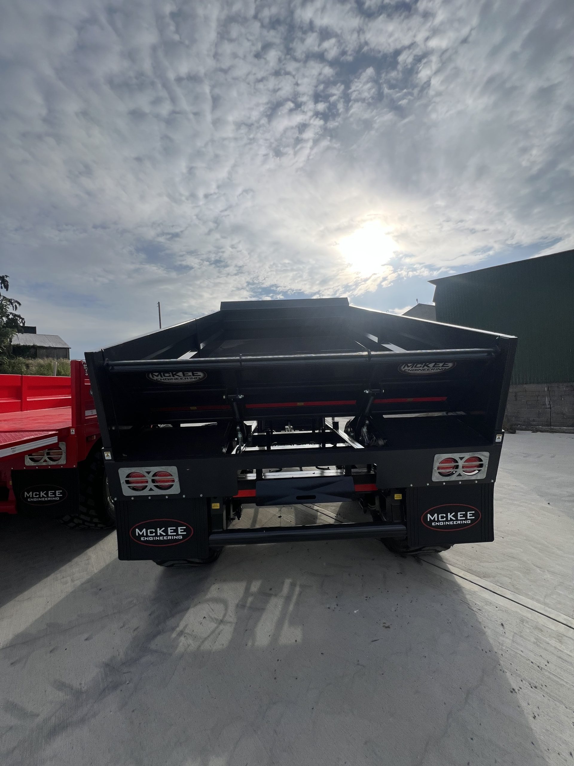 Mckee 14T Multipurpose Trailer - Image 4