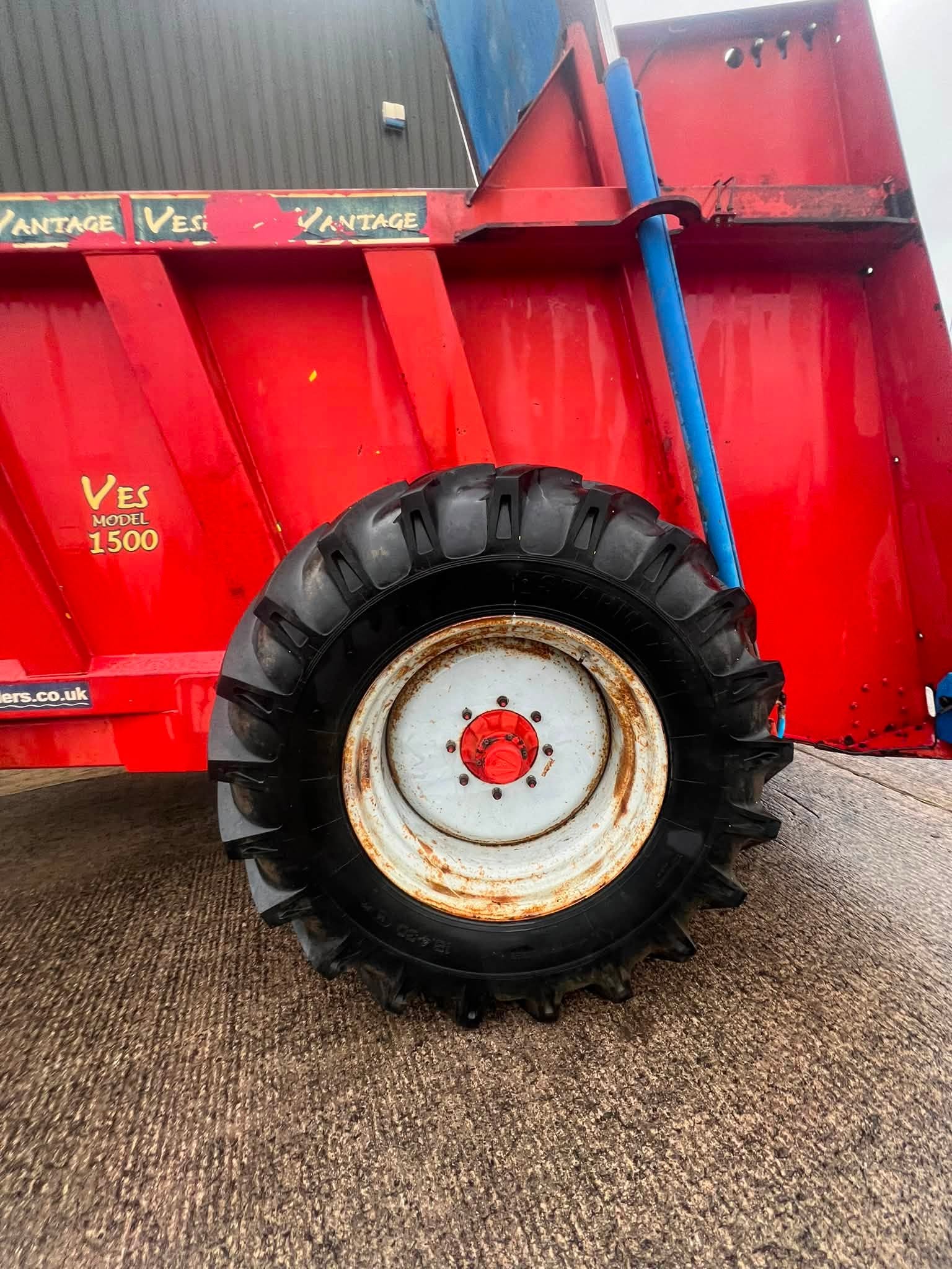 Marshall Ves 1500 Spreader - Image 4