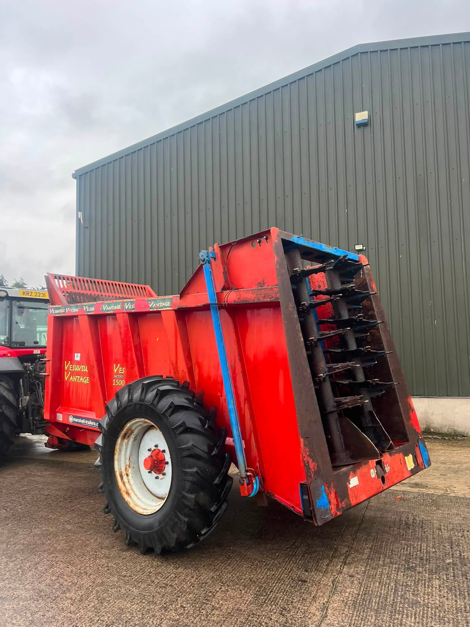 Marshall Ves 1500 Spreader